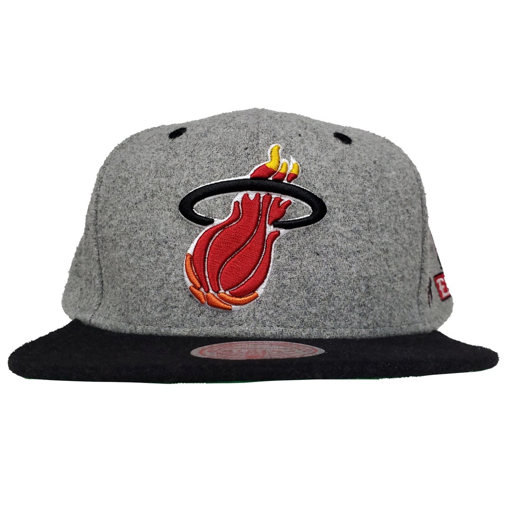 Miami Heat Mitchell & Ness NBA Snapback Hat Cap 3D Logo Gray Wool Black Bill NWT